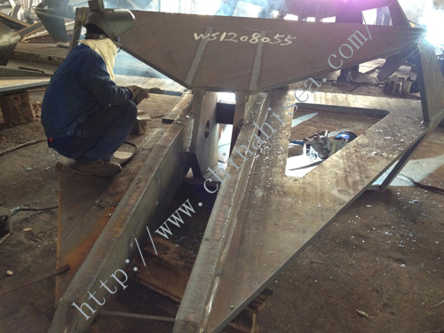 flipper delta type anchor welding process.JPG