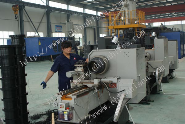 Stainless-steel-weld-neck-Flanges-processing.jpg