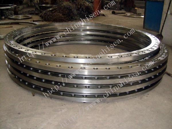 Stainless-steel-lap-joint-flanges-in-big-size.jpg