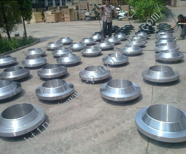 Carbon-steel-marine-flanges-show.jpg