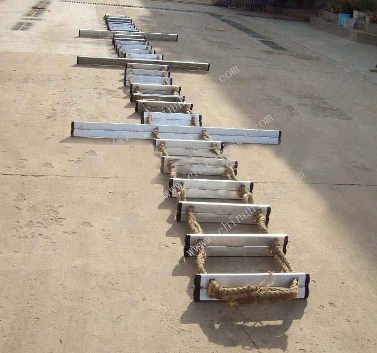 Aluminum pilot ladder