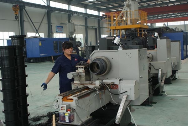 DIN-28115-carbon-steel-long-neck-welding-flanges-processing.jpg