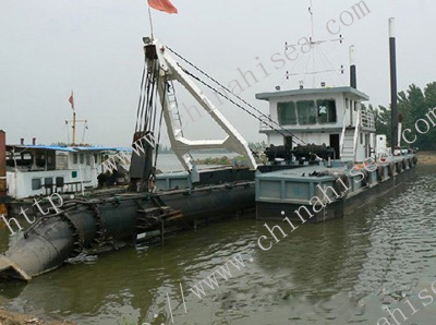 dredging suction head on CSD.jpg