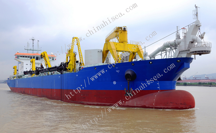 dredge side suction sysytem on the TSHD.jpg