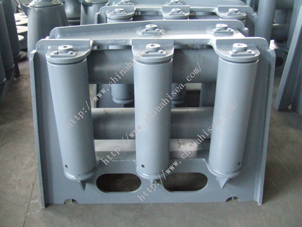 7 roller fairlead.JPG