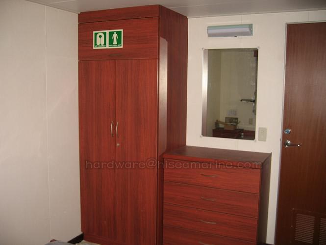 marine-red-wardrobe.jpg